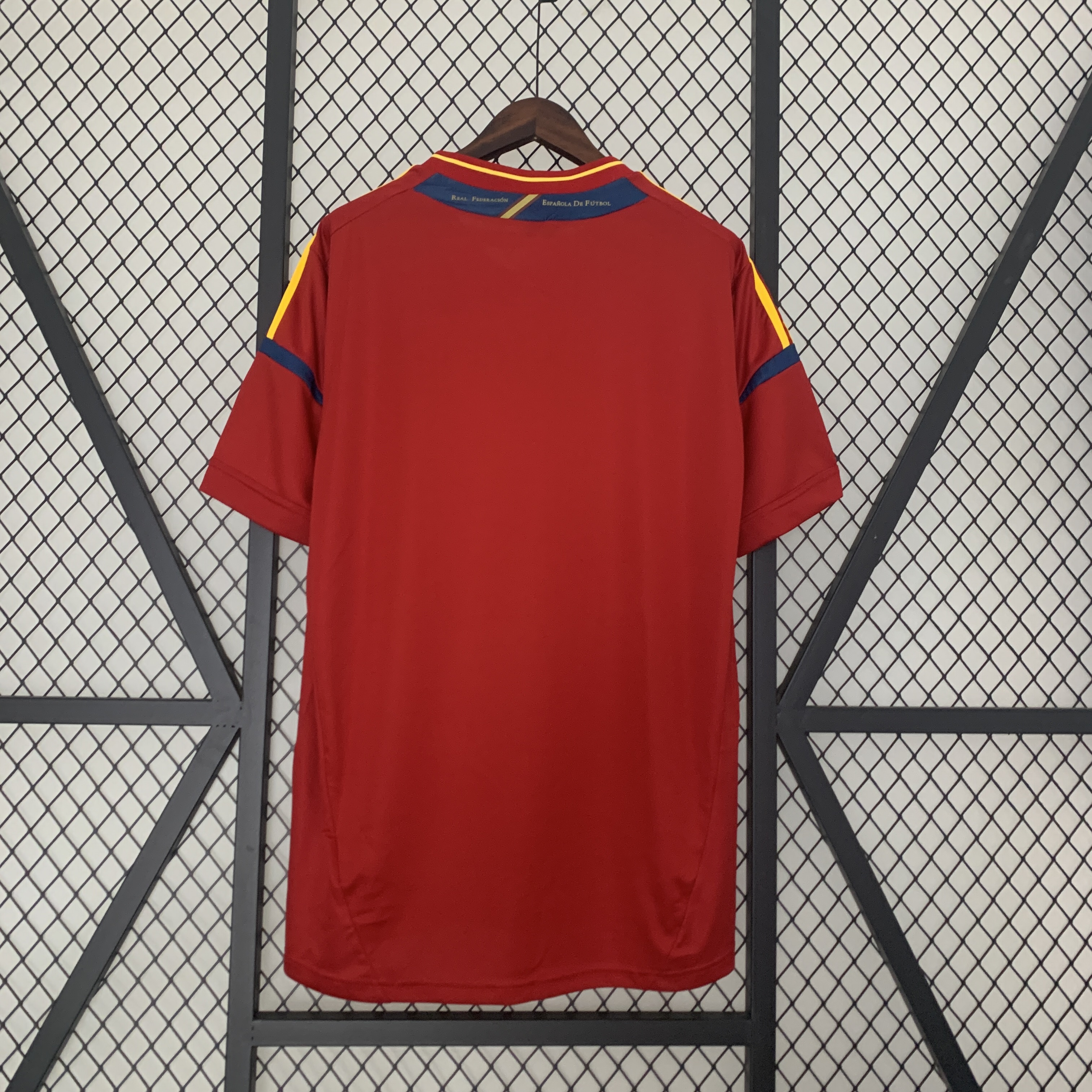 Mens Spain Retro Home Jersey 2012 Mens Spain Retro Home Jersey 2012 rear view showing authentic team styling