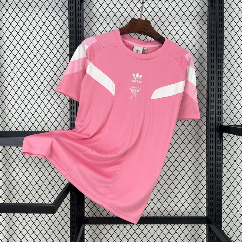 Mens Miami pink casual Jersey 2025/26 Mens Miami pink casual Jersey 2025/26 showing centered emblems and white chevron panels