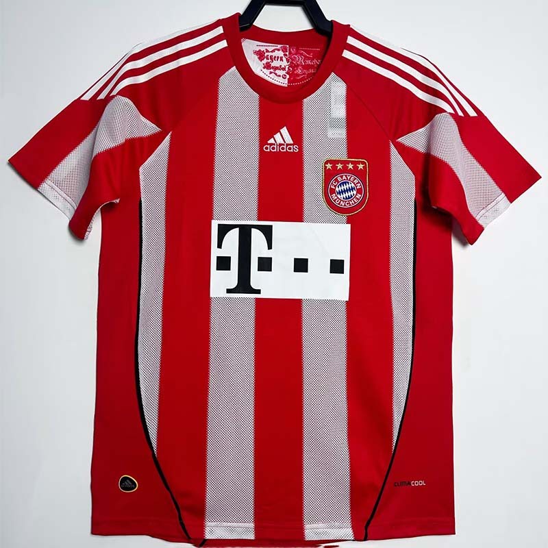Mens Bayern Munich 2010/11 Home Retro Shirt 67b849b916f11.jpg
