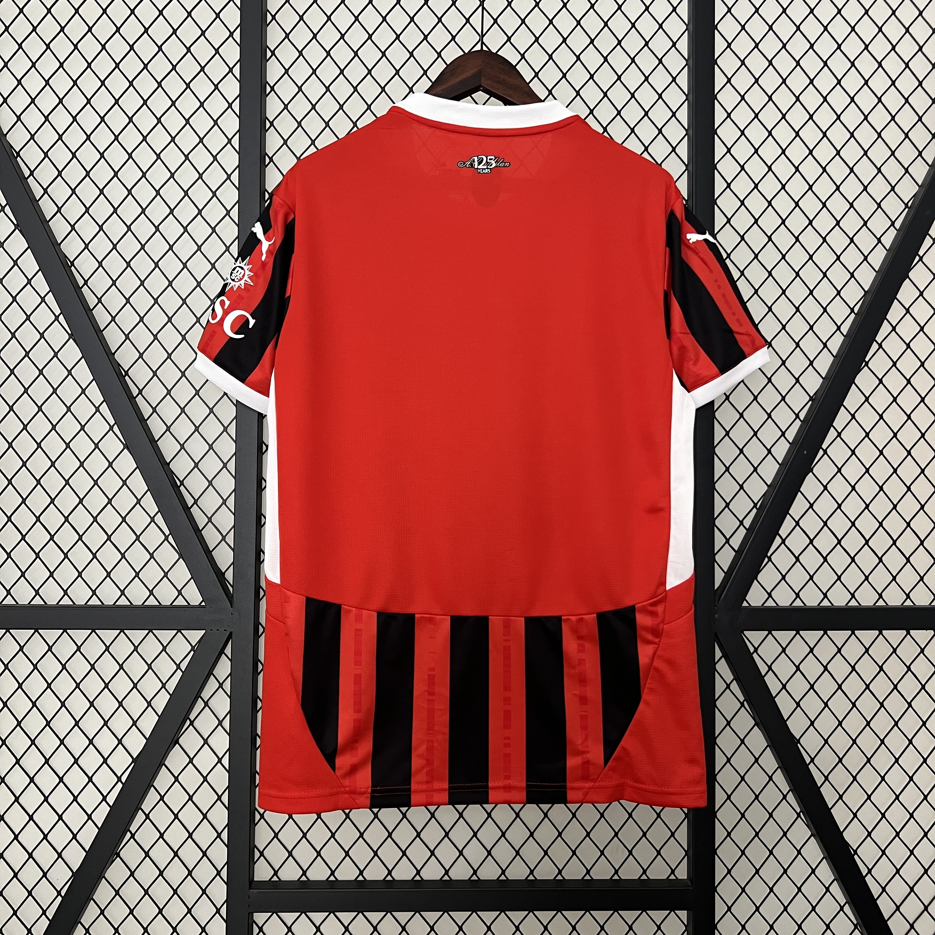 Mens AC Milan Home Jersey 2024/25 Mens AC Milan Home Jersey 2024/25 rear view showing matching team styling
