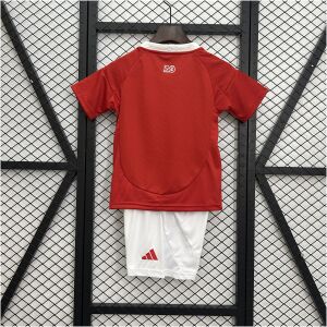 Kids Internacional Home Kit 2025/26 front view on display