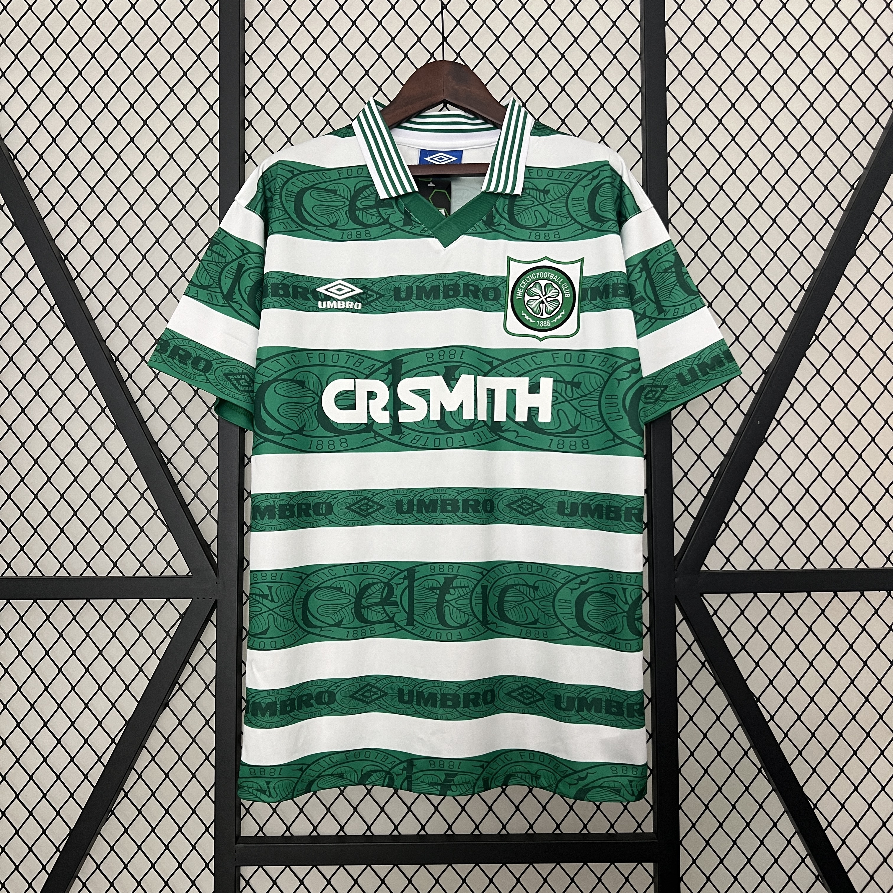 Mens Celtics Retro Home Jersey 1995/97 Mens Celtics Retro Home Jersey 1995/97 front view in green and white hoops
