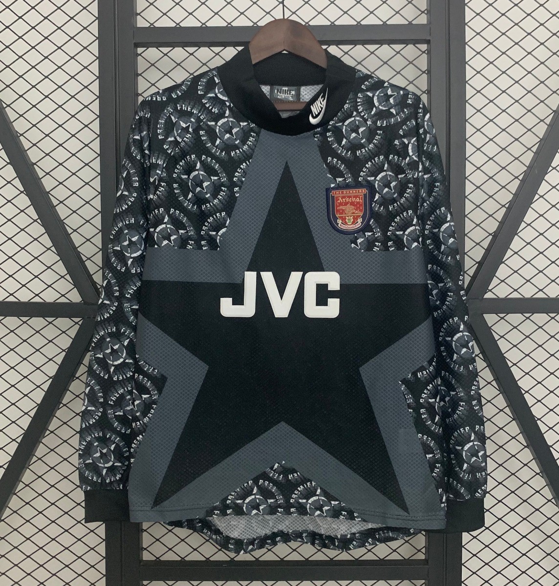 Mens Arsenal Retro Goalkeeper Jersey 1994/95 Mens Arsenal Retro Goalkeeper Jersey 1994/95