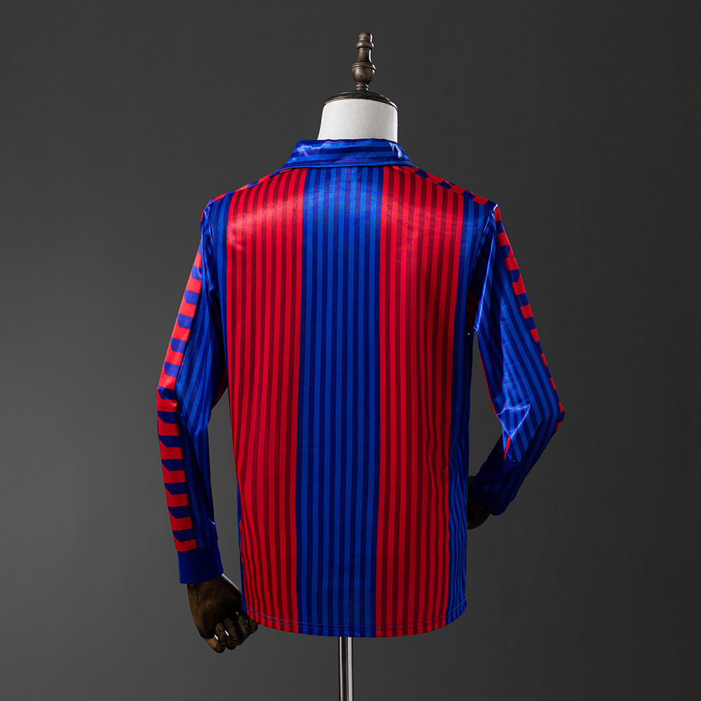 Mens Barcelona Retro Long Sleeve Home Jersey 1992/93 Mens Barcelona Retro Long Sleeve Home Jersey 1992/93 rear view showing matching team styling