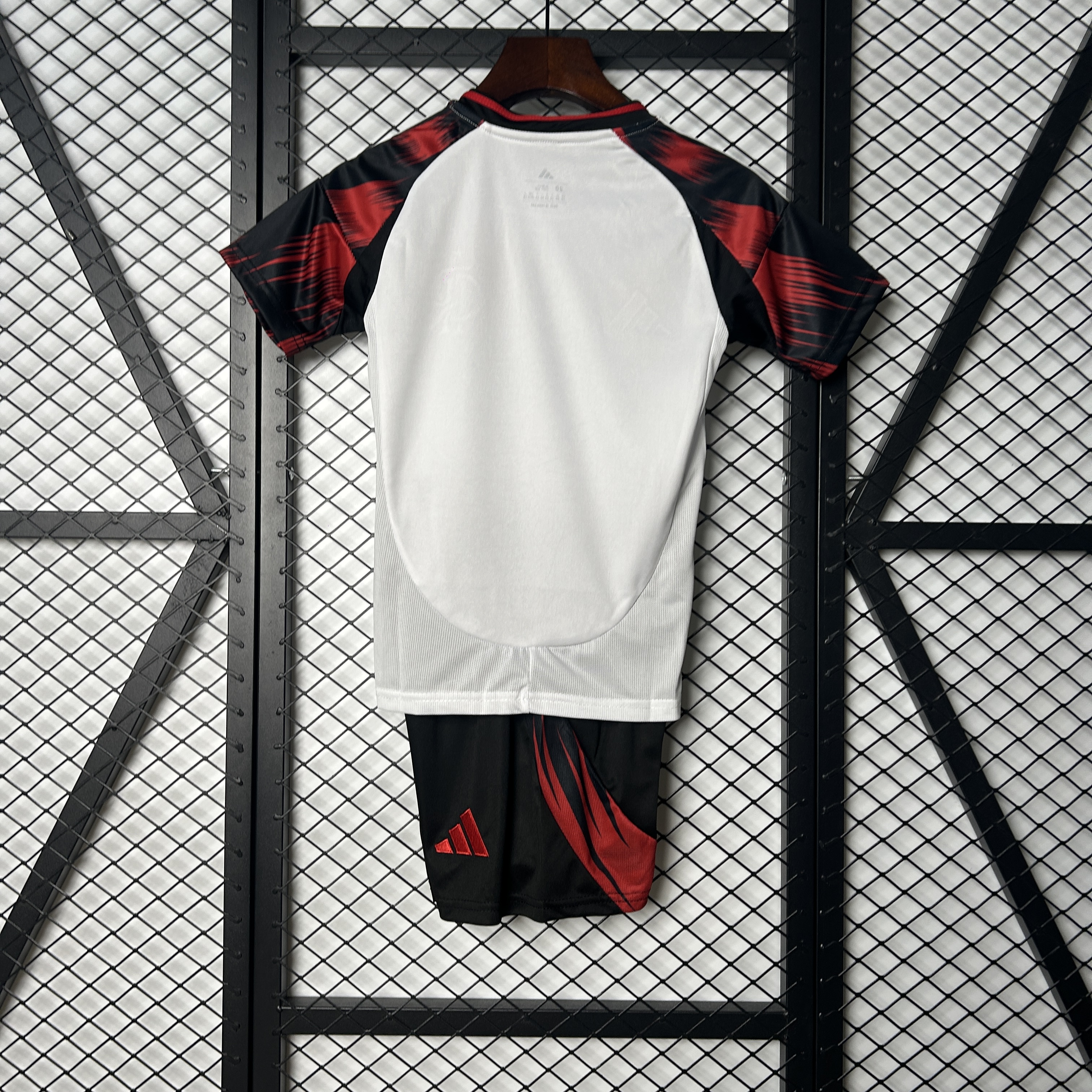 Kids Flamengo Kit 2025/26 Kids Flamengo Kit 2025/26 front view on display