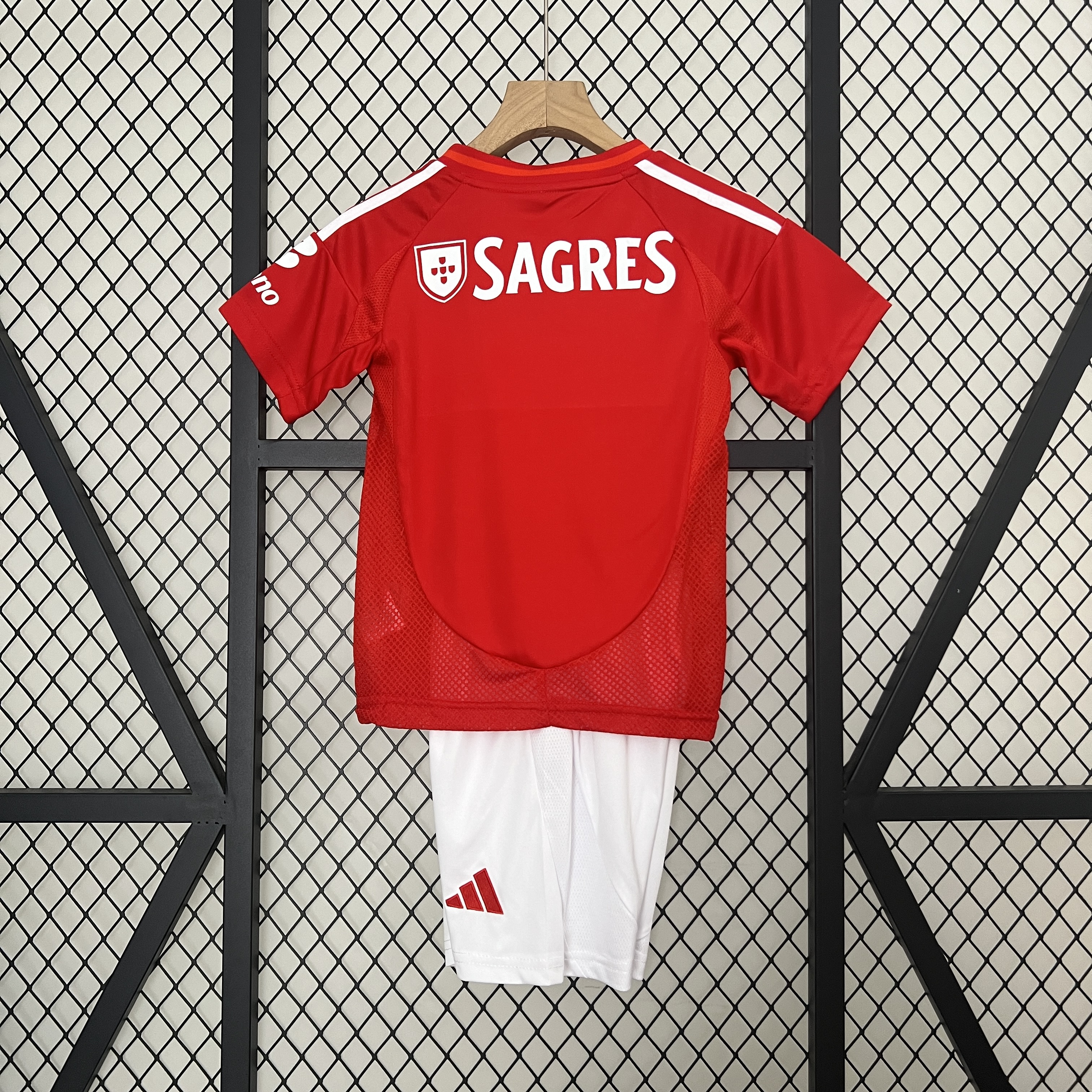 Kids Benfica Home Kit 2024/25 Kids Benfica Home Kit 2024/25 rear view of shirt and shorts