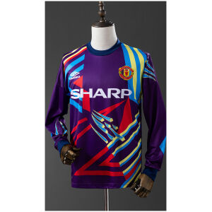 Mens Manchester United Retro Long Sleeve Goalkeeper Jersey 1992/94 on mannequin showing purple geometric patterns