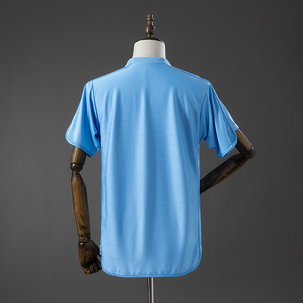 Mens Celta de Vigo Retro Home Jersey 2003/04 Mens Celta de Vigo Retro Home Jersey 2003/04 rear view showing authentic team styling