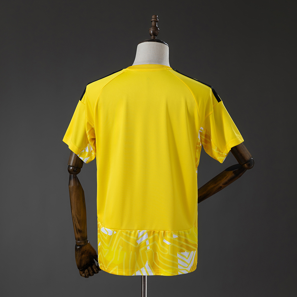 Mens Colo Colo GK Yellow Jersey 2026/27 Mens Colo Colo GK Yellow Jersey 2026/27 rear view showing authentic team styling