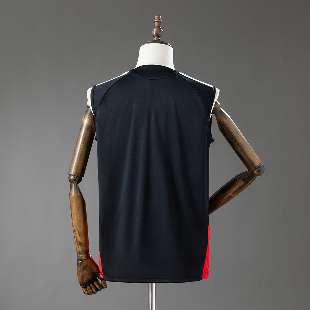 Mens Colo Colo Black Training Kit Jersey 2026/27 Mens Colo Colo Black Training Kit Singlet Kits Jersey 2026/27 rear view of shirt and shorts