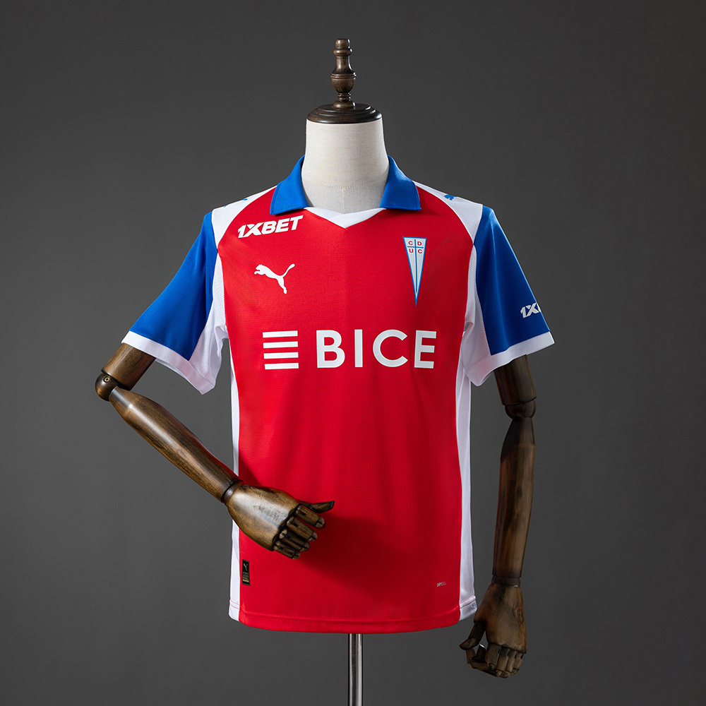 Mens Club Deportivo Universidad Catolica Away Jersey 2026/27 Red Universidad Catolica away jersey with blue sleeves front view