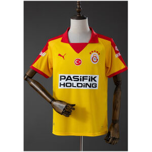 Mens Galatasaray Yellow Edition Retro Jersey 2025/26 Front view of the Mens Galatasaray Yellow Edition Retro Jersey 2025/26 in golden yellow with red sleeves and retro collar
