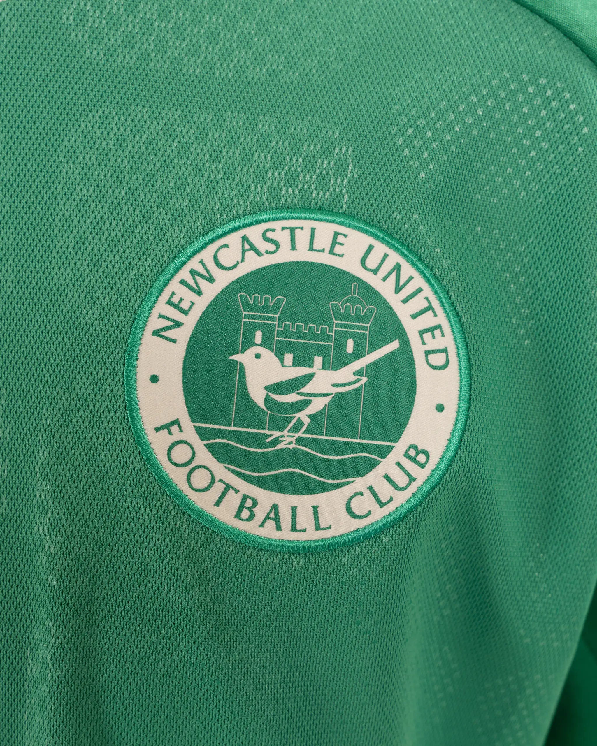 Mens Newcastle United Green Goalkeeper Jersey 2026/27 Mens Newcastle United Green Goalkeeper Jersey 2026/27