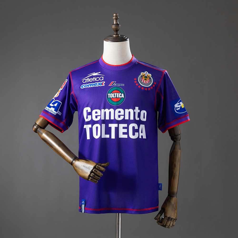 Mens Guadalajara Retro Third Jersey 2002/03 Mens Guadalajara Retro Third Jersey 2002/03 front view in purple with red trim