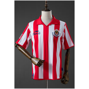 Mens Guadalajara Retro Home Jersey 2003/04 Mens Guadalajara Retro Home Jersey 2003/04 front view in red and white stripes