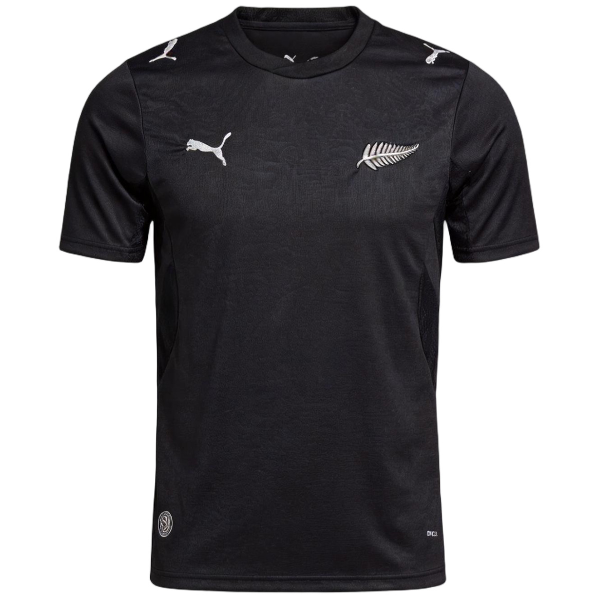 Mens New Zealand Home Jersey 2026 Front view of Mens New Zealand Home Jersey 2026 featuring blackout design and Silver Fern