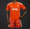 Kids Juventus Goalkeeper Kit Abstract Maze Pattern 2026/27 Kids Juventus Goalkeeper Kit Abstract Maze Pattern 2026/27