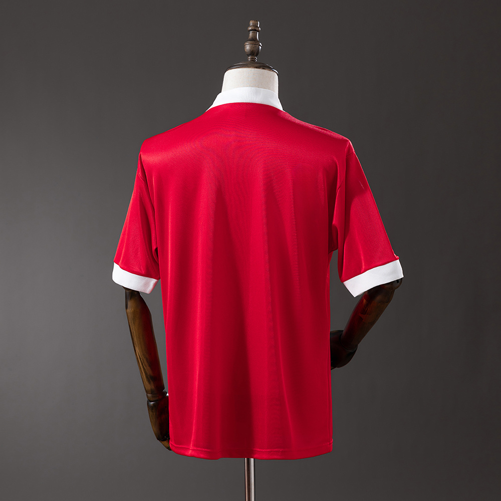 Mens Liverpool Retro Home Jersey 1980/81 Mens Liverpool Retro Home Jersey 1980/81 rear view showing authentic team styling
