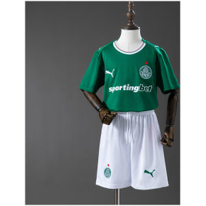 Kids Palmeiras Home Kit 2026/27 Front view of the Kids Palmeiras Home Kit 2026/27 showing green jersey with tricolor collar and white shorts