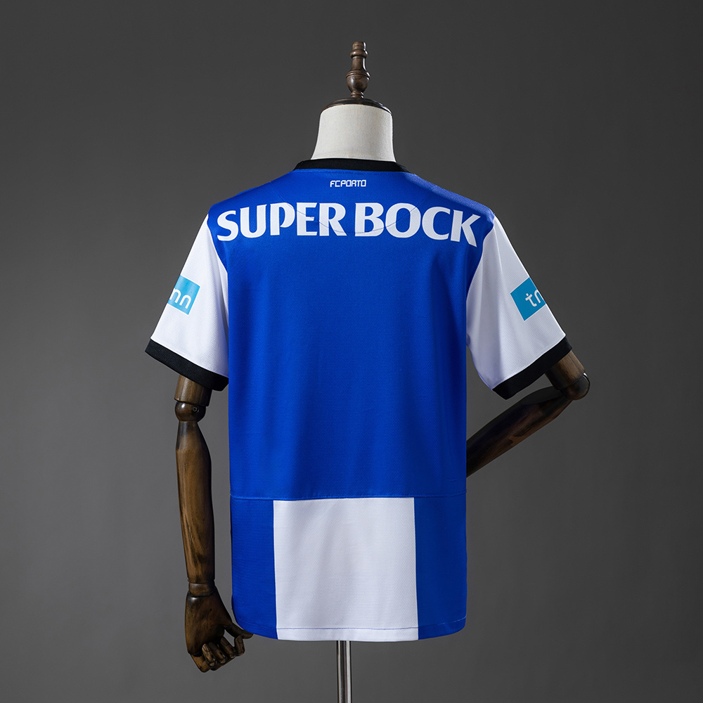Mens Porto Retro Home Jersey 2012/13 Mens Porto Retro Home Jersey 2012/13 rear view showing matching team styling