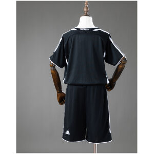 Kids Real Madrid Retro Third Kit 2006/07 rear view of shirt and shorts