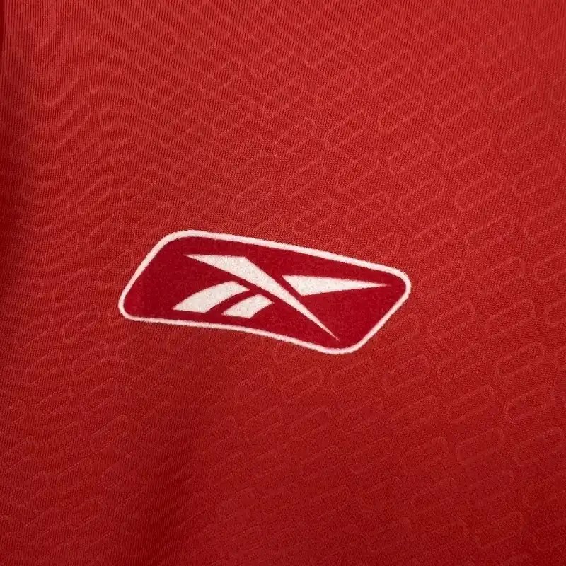 Mens Liverpool Home Retro Jersey 2004-05 Mens Liverpool Home Retro Jersey 2004-05