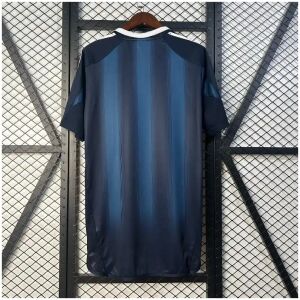 Mens Newcastle United Away Retro Jersey 2005-06