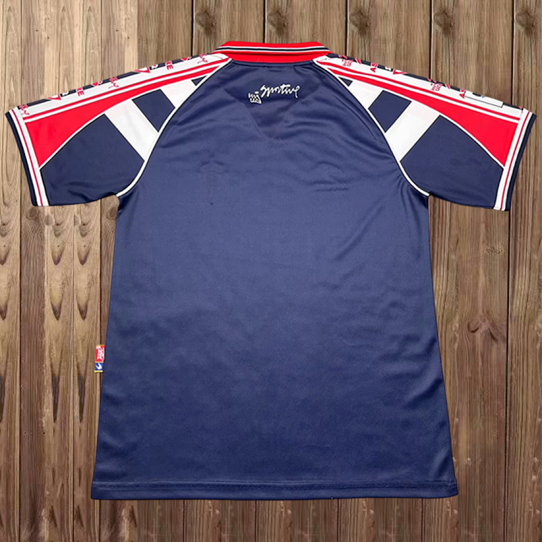 Mens Sporting de Gijon Retro Away Jersey 1999/00 Mens Sporting de Gijon Retro Away Jersey 1999/00 rear view showing authentic team styling