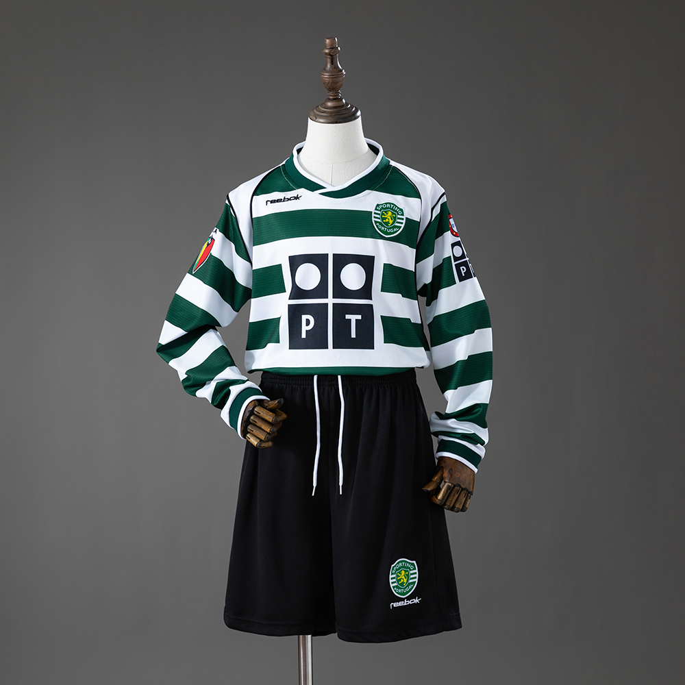 Kids Sporting CP Retro Long Sleeve Home Kit 2001/02 Kids Sporting CP Retro Long Sleeve Home Kit 2001/02 front view with hooped jersey