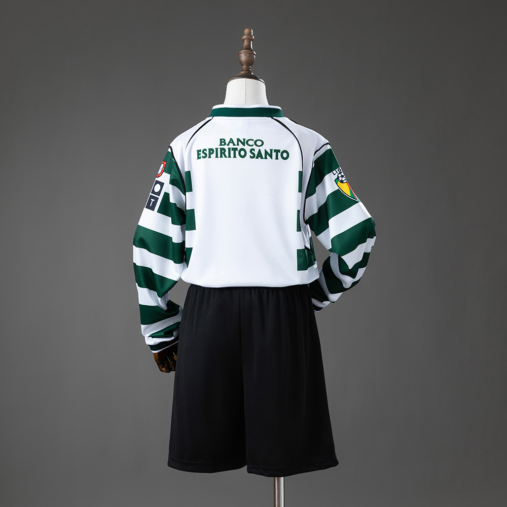 Kids Sporting CP Retro Long Sleeve Home Kit 2001/02 Kids Sporting CP Retro Long Sleeve Home Kit 2001/02 rear view of shirt and shorts