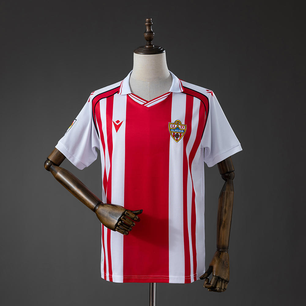 Mens UD Almeria Style Retro Jersey 2025/26 Mens UD Almeria Style Retro Jersey 2025/26 front view in red and white stripes with UD Almería crest