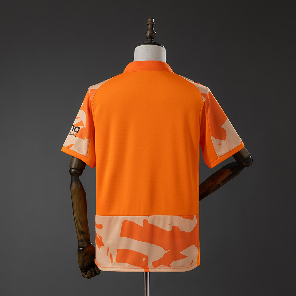 Mens Valencia Style Retro Jersey 2025/26 Mens Valencia Style Retro Jersey 2025/26 rear view showing authentic team styling