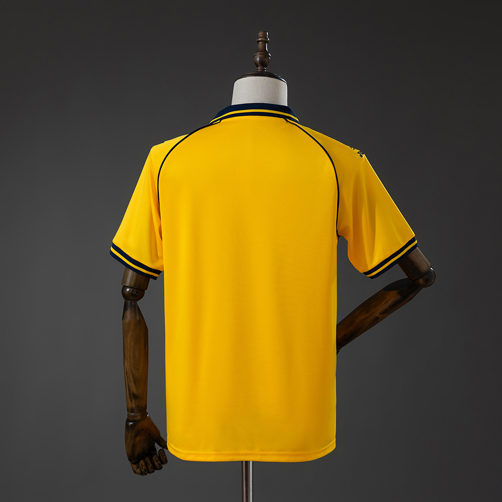 Mens Villarreal Style Retro Jersey 2025/26 Mens Villarreal Style Retro Jersey 2025/26 rear view showing authentic team styling