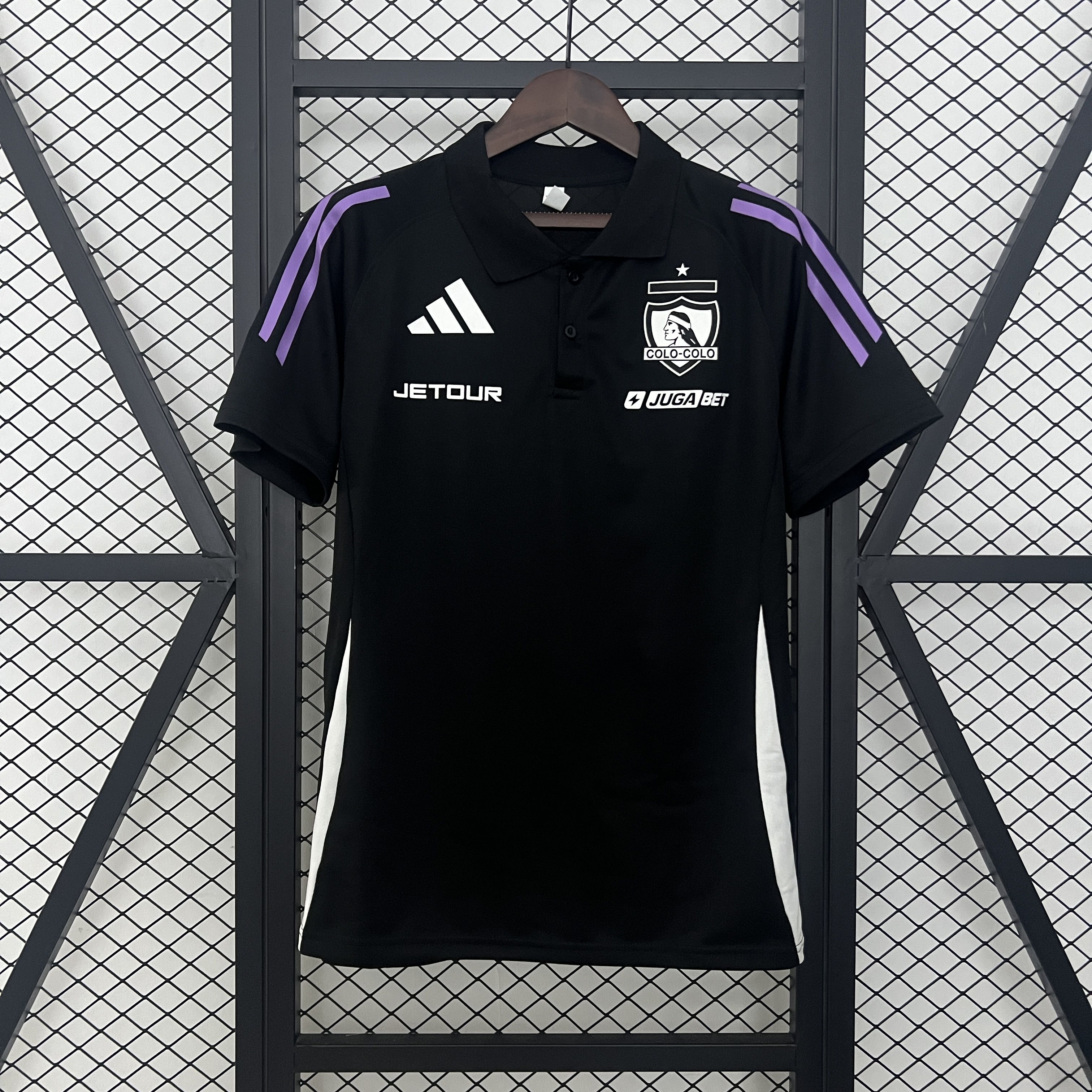 Mens Colo Colo Polo 2025/26 Mens Colo Colo Polo 2025/26 front view displaying black profile