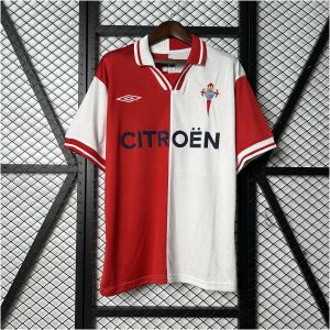 Mens Celta Vigo red Retro Away Jersey 2001/02 Mens Celta Vigo red Retro Away Jersey 2001/02 front view on display