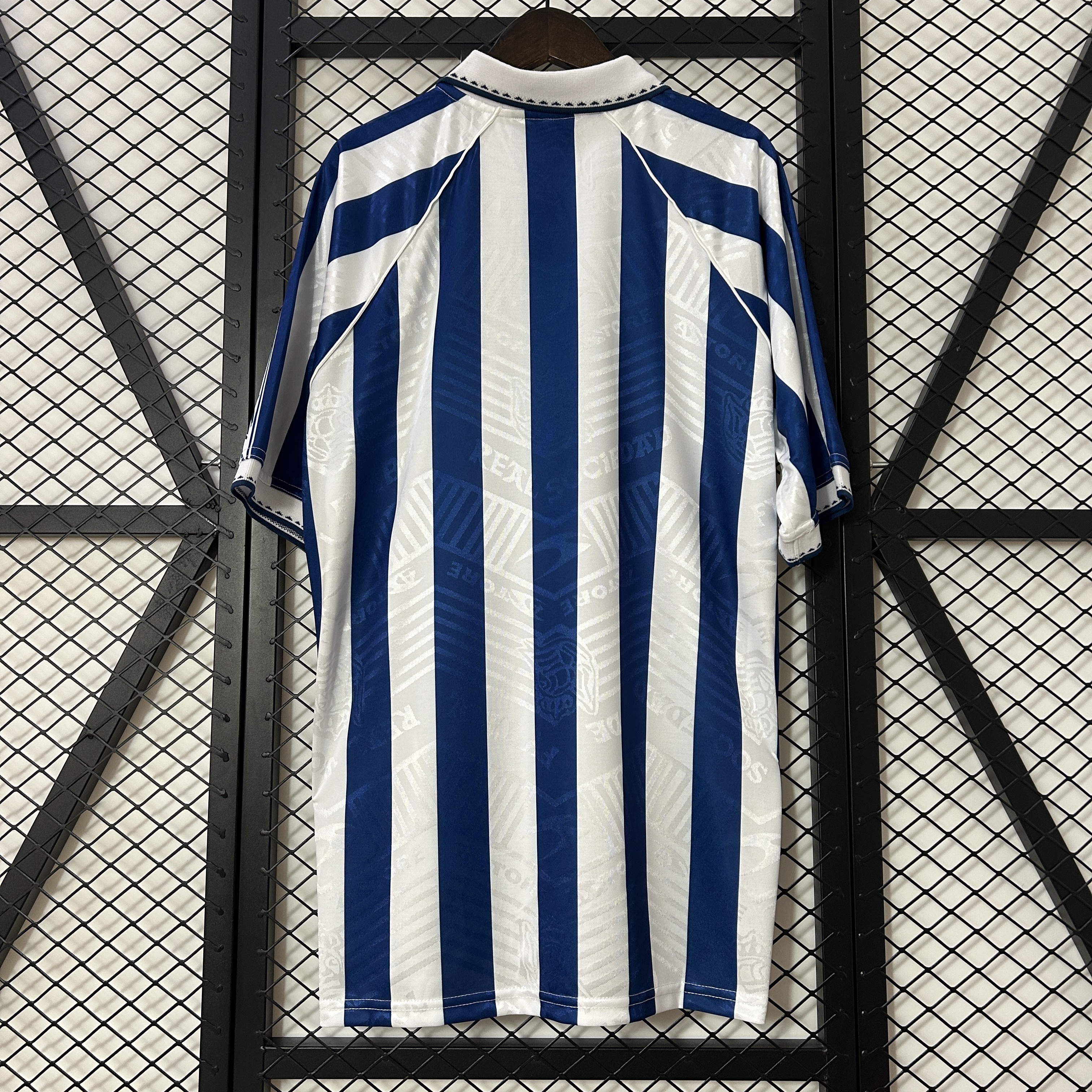 Mens Real Sociedad Retro Home Jersey 1994/95 Mens Real Sociedad Retro Home Jersey 1994/95 back view detail