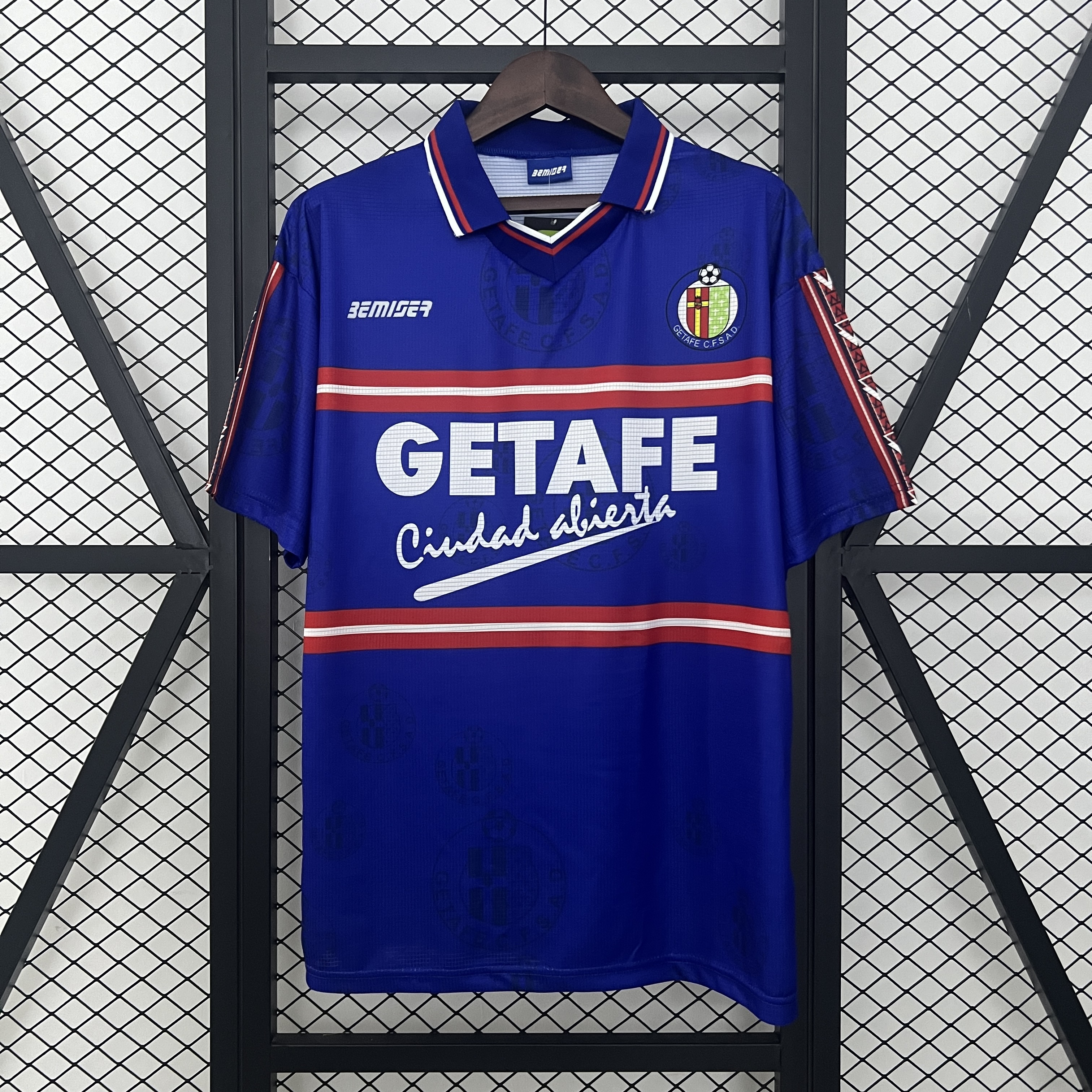Mens Getafe Retro Home Jersey 1998/99 Mens Getafe Retro Home Jersey 1998/99 front view on display