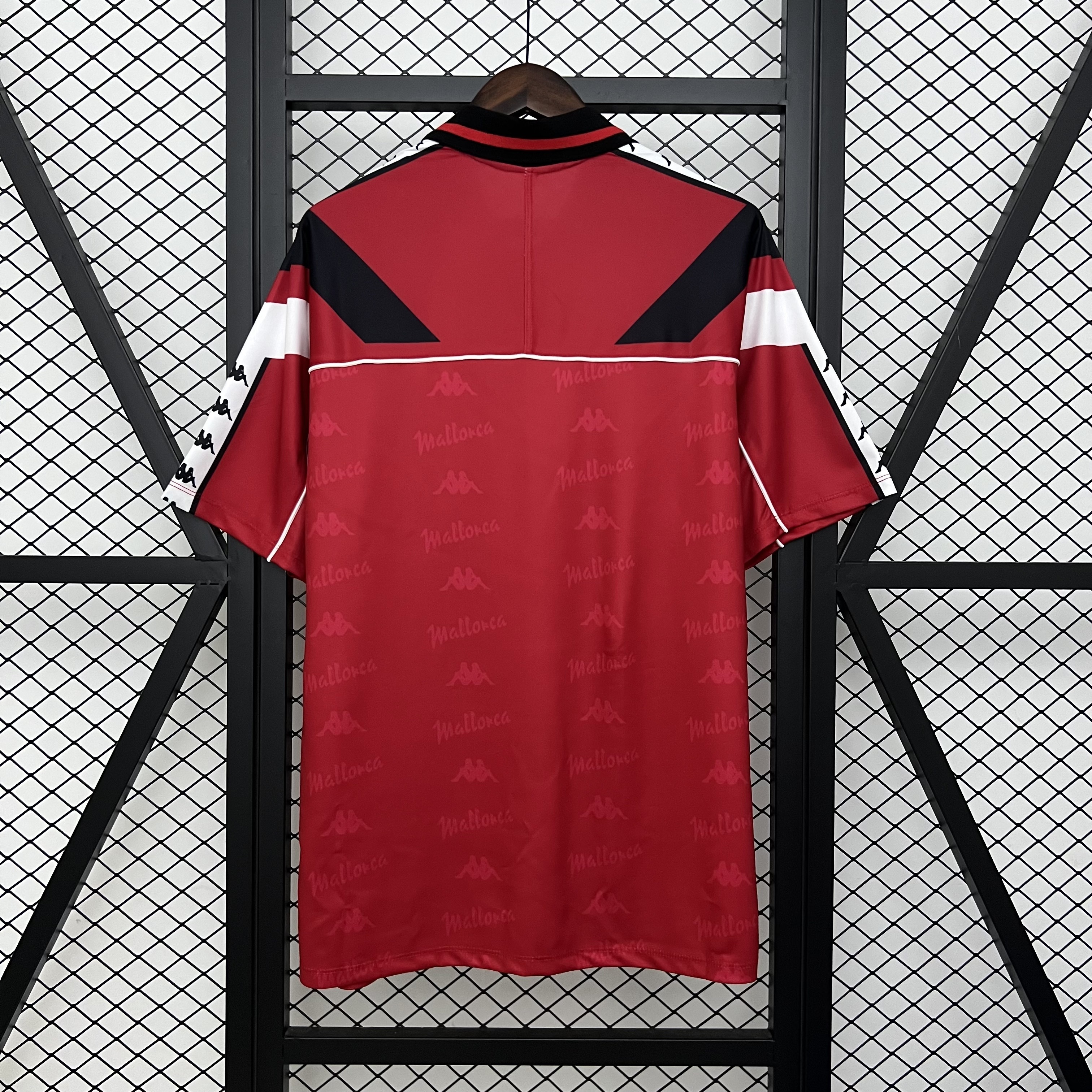 Mens Mallorca Red Retro Jersey 1994/95 Mens Mallorca Red Retro Jersey 1994/95 back view detail
