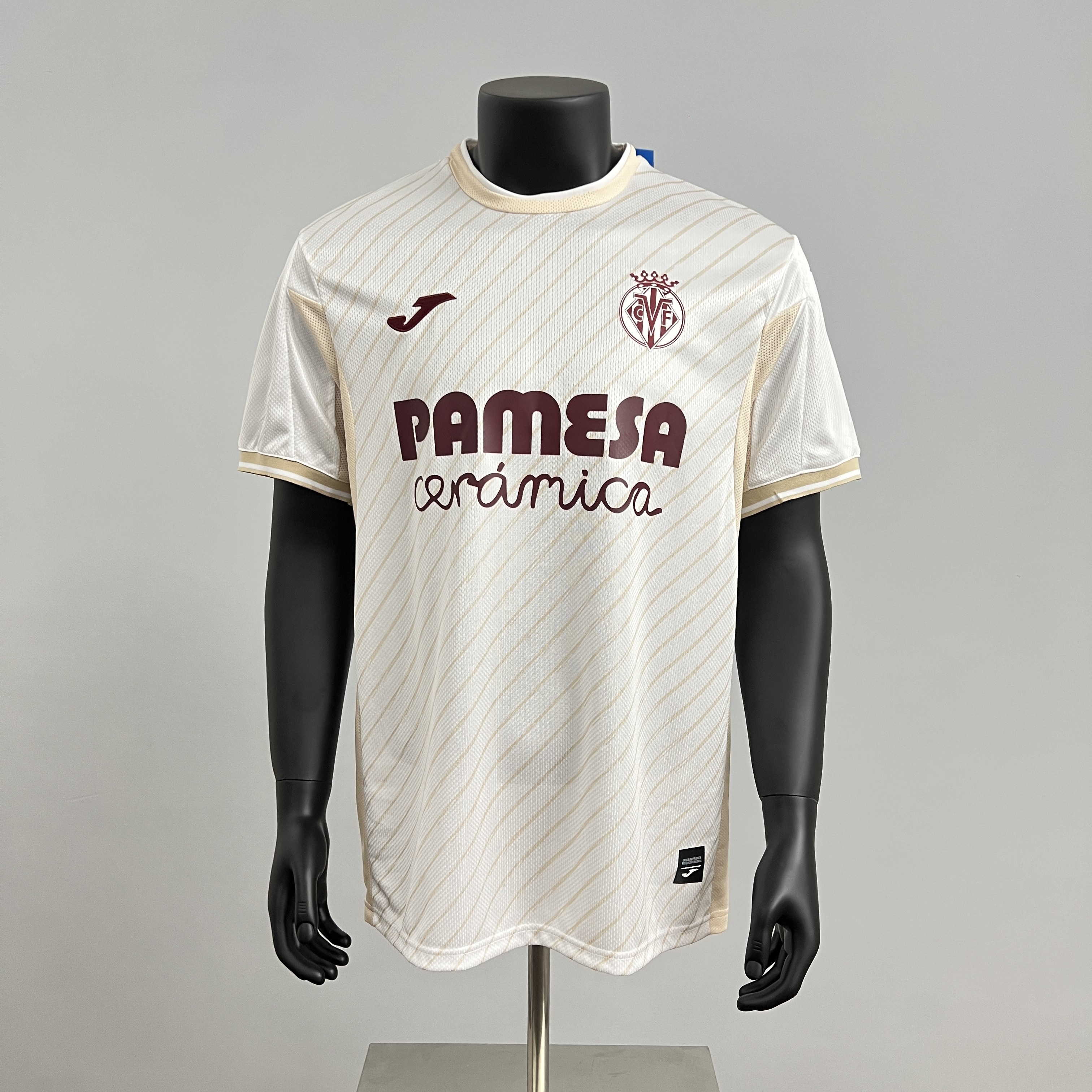 Mens Villarreal white Away Jersey 2025/26 Mens Villarreal white Away Jersey 2025/26 front view on display