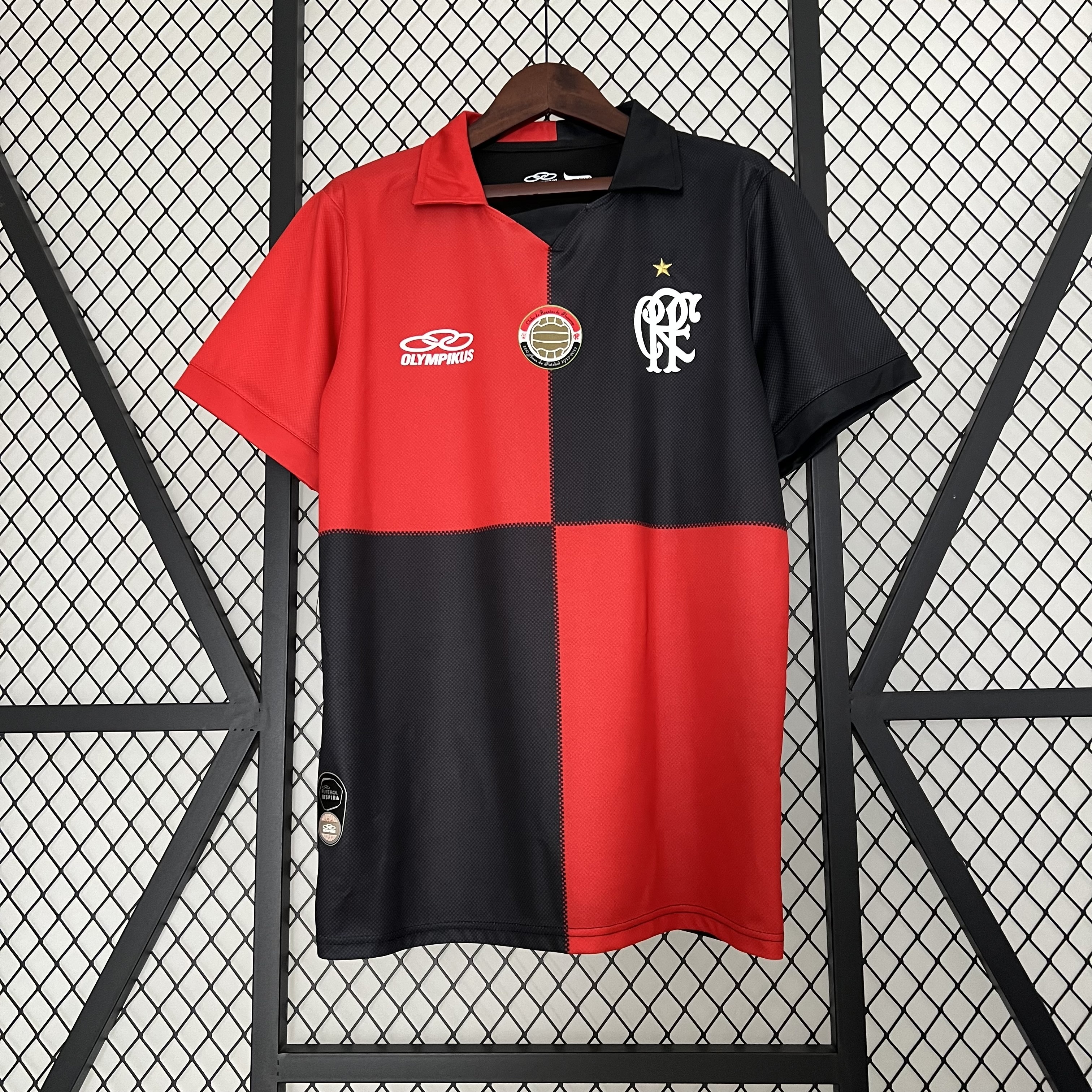 Mens Flamengo100th Retro Anniversary Home Jersey 2012/13 Mens Flamengo100th Retro Anniversary Home Jersey 2012/13 front view on display