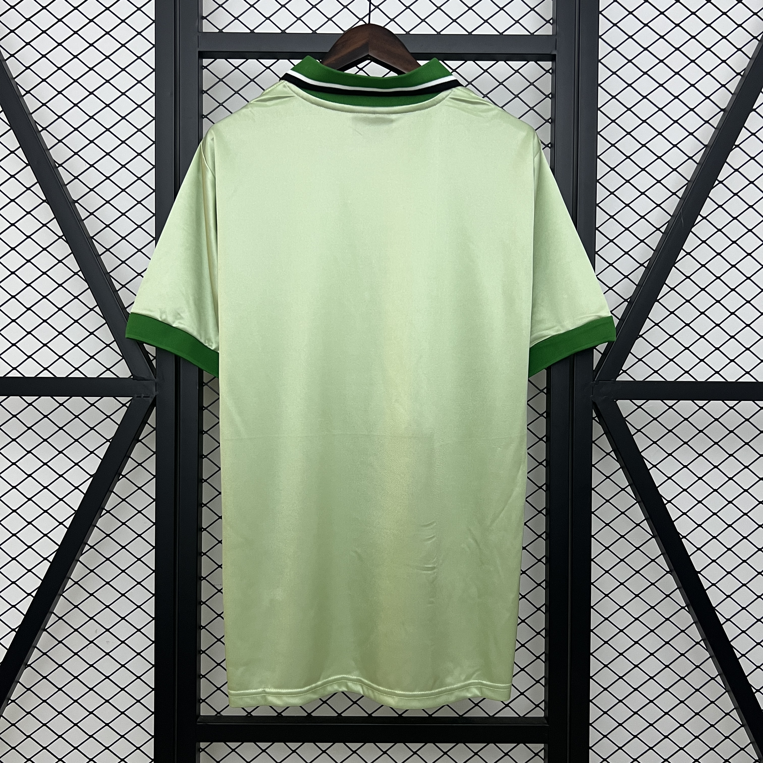 Mens Real Betis Retro Away Jersey 1999/00 Mens Real Betis Retro Away Jersey 1999/00 back view detail