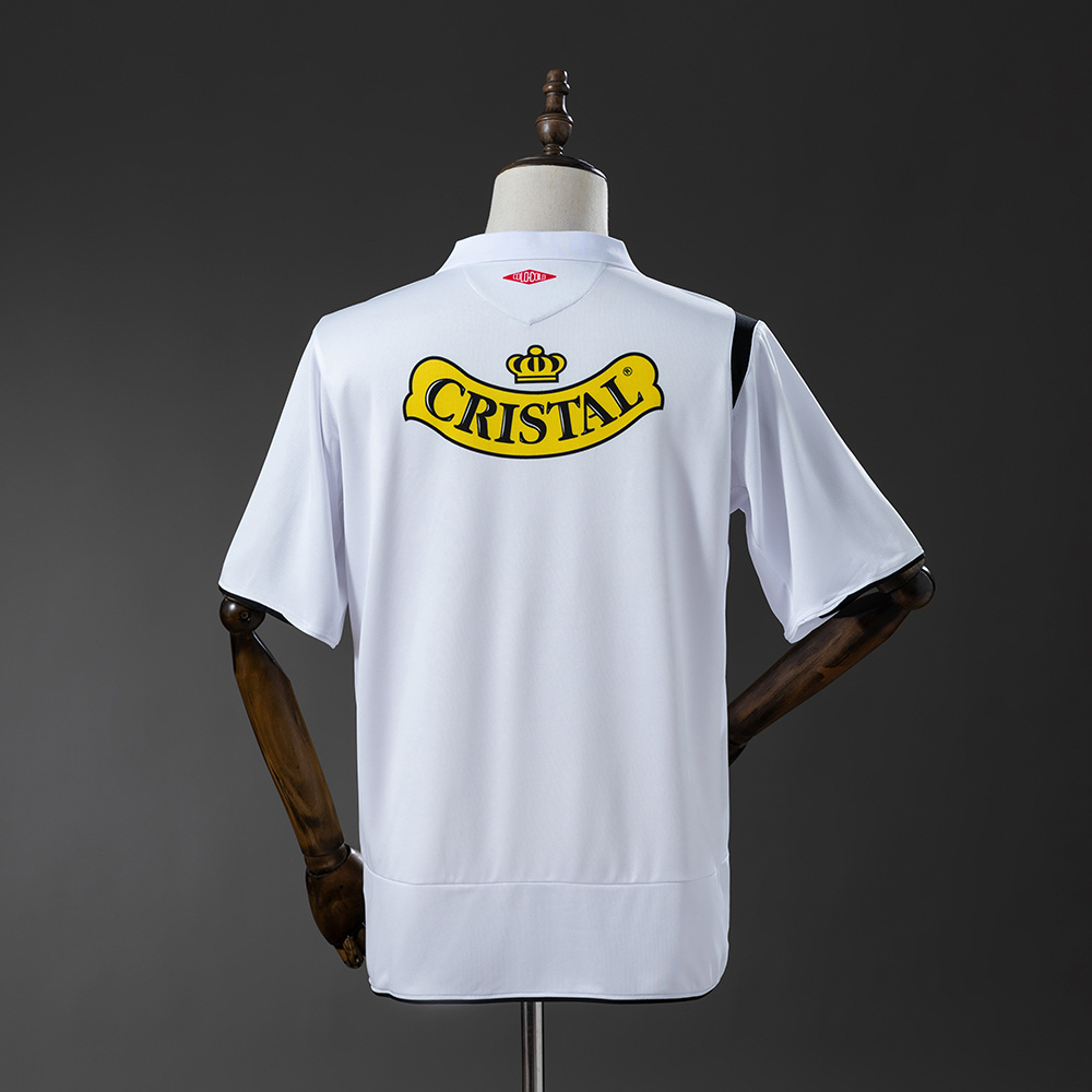 Mens Colo Colo Retro Home Jersey 2006/07 Mens Colo Colo Retro Home Jersey 2006/07 rear view showing matching team styling