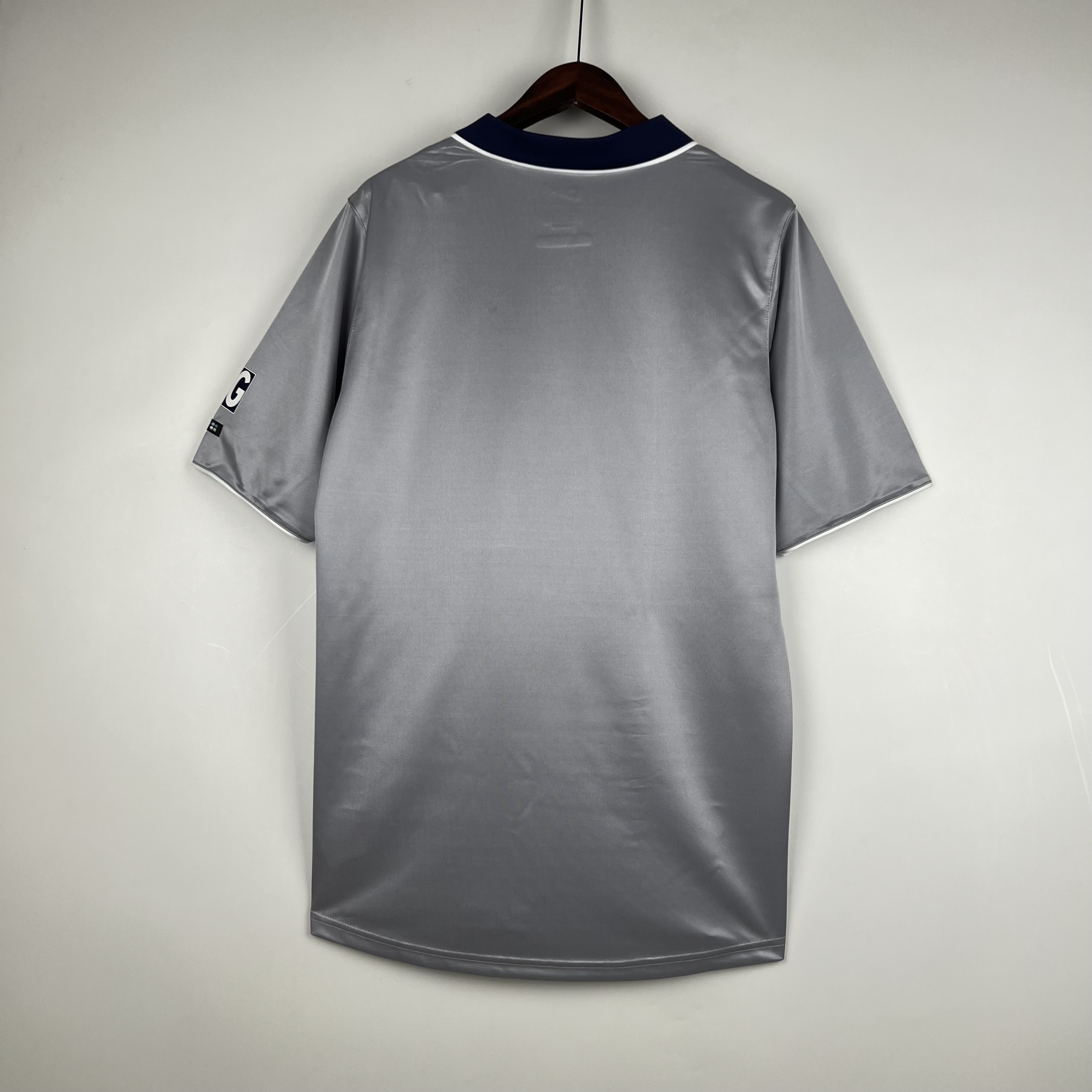 Mens PSG Retro Away Jersey 1999/00 Mens PSG Retro Away Jersey 1999/00 back view detail