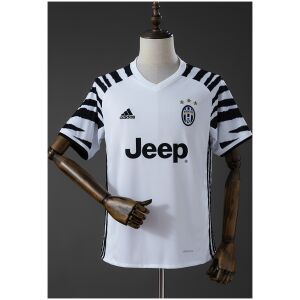 Juventus 2016/17 retro home jersey white front view