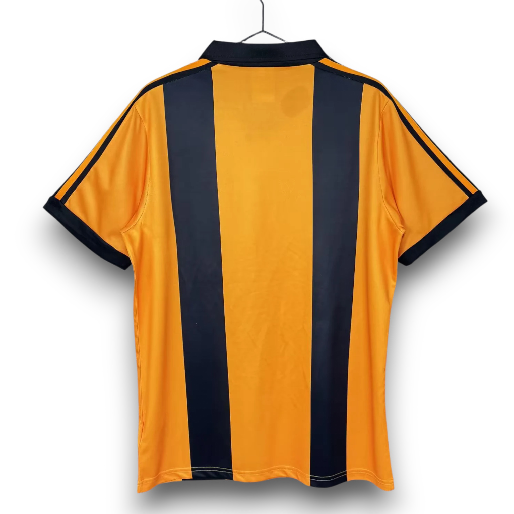 Mens Hull City Retro Home Jersey 1981/82 Mens Hull City Retro Home Jersey 1981/82 rear view showing authentic team styling