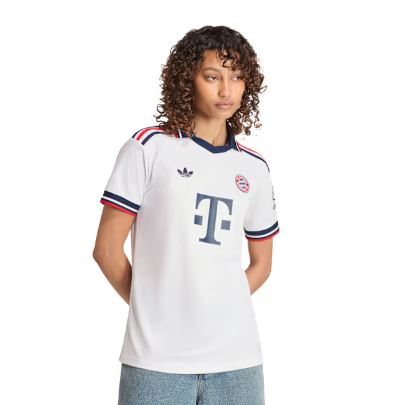 Womens Bayern Munich Away Jersey 2026/27 moletom 2026 08 21T203858.435.png