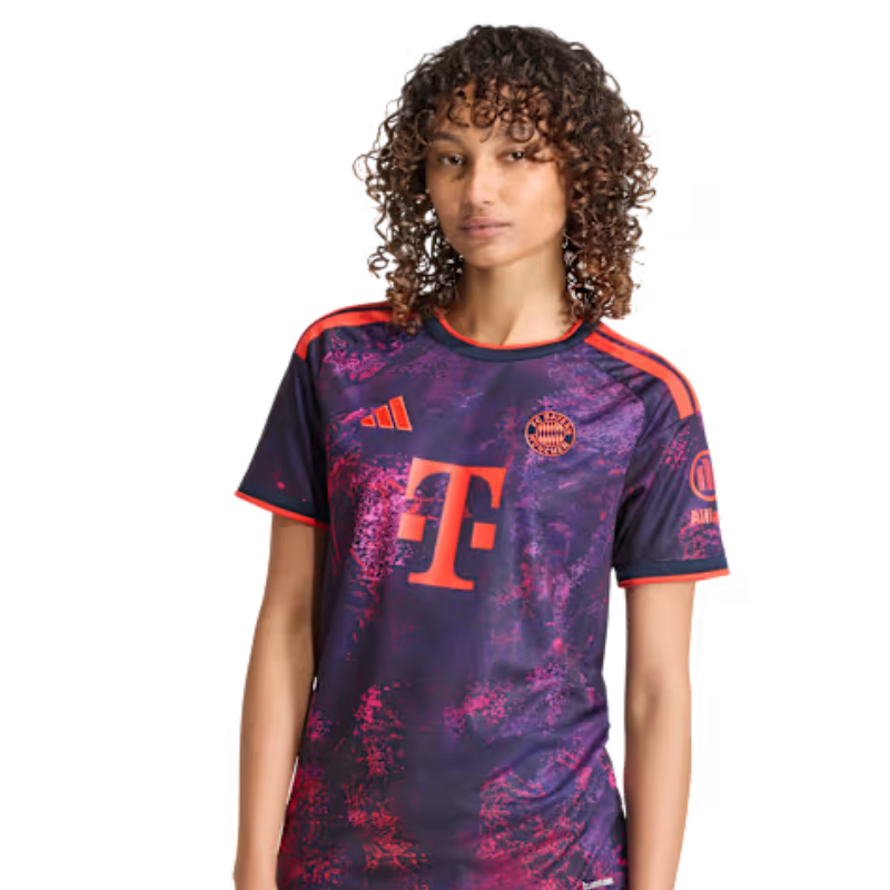Womens Bayern Munich Third Jersey 2026/27 moletom 2026 08 21T205015.443.png