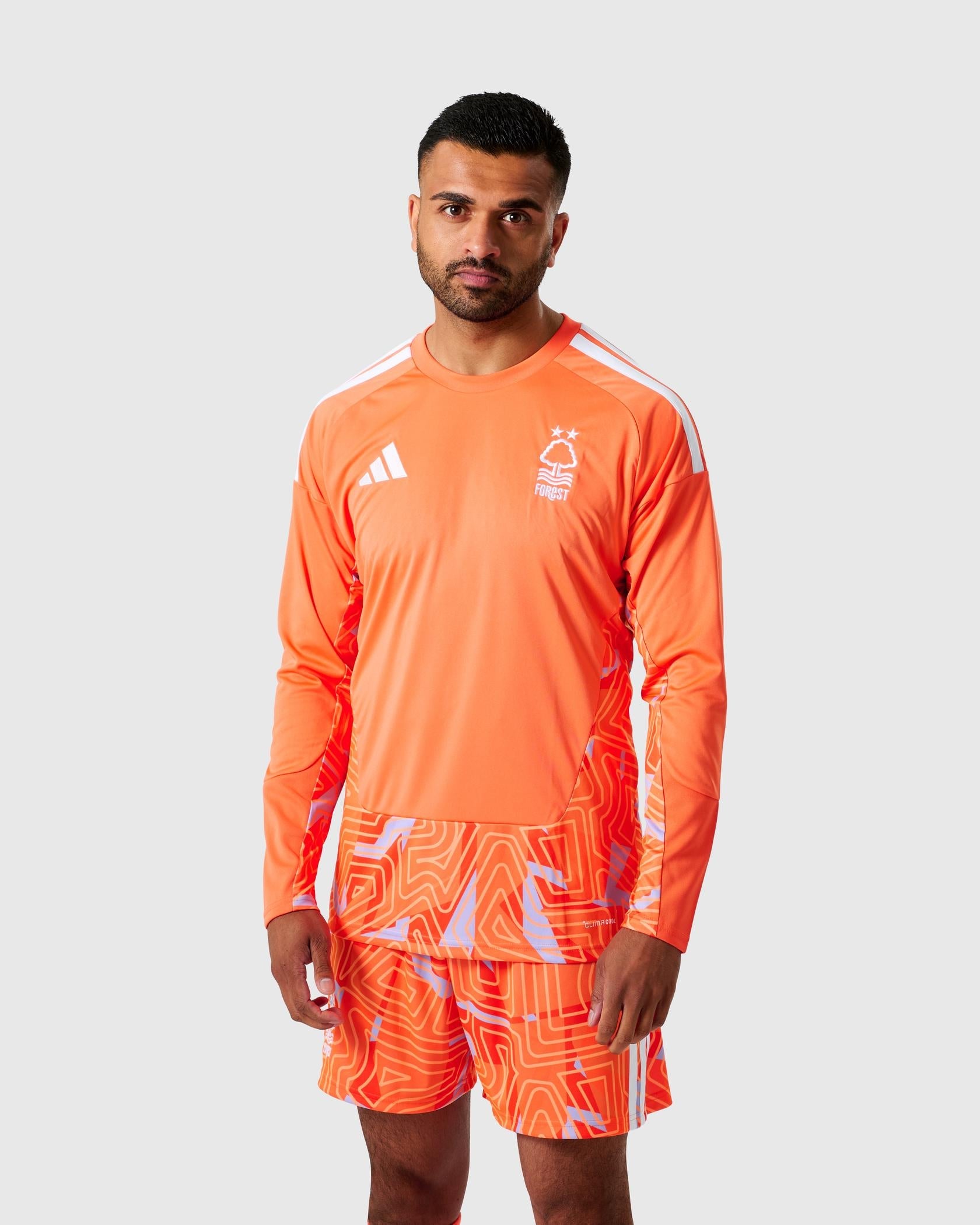 Mens Nottingham Forest Orange Goalkeeper Long Sleeve Jersey 2026/27 Mens Nottingham Forest Orange Goalkeeper Long Sleeve Jersey 2026/27