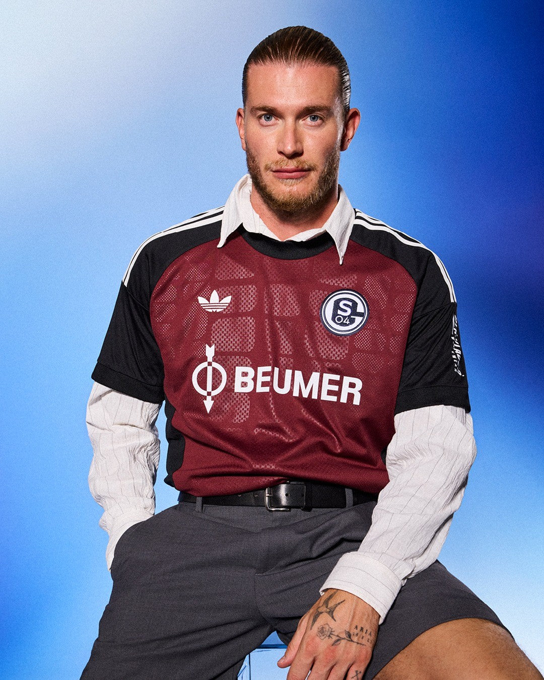 Mens Schalke 04 Goalkeeper Jersey 2026/27 Mens Schalke 04 Goalkeeper Jersey 2026/27 rear view showing matching team styling