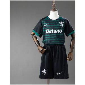 Kids Sporting CP Christmas Special Edition Kit 2025/26 Kids Sporting CP Christmas Special Edition Kit 2025/26 front view with matching shorts